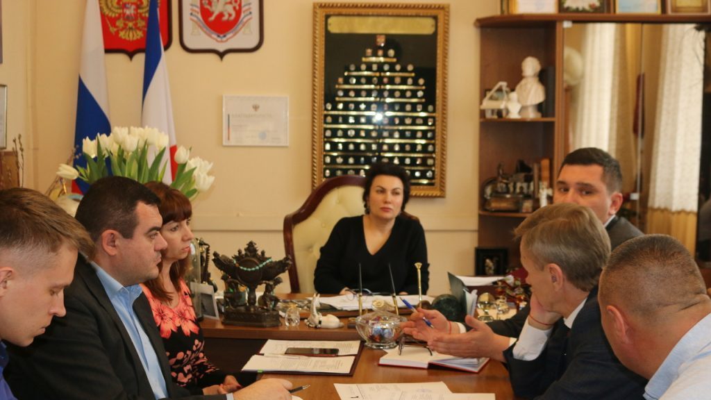 На совещании под руководством Арины Новосельской рассмотрен ход выполнения противоаварийных работ на объекте культурного наследия «Дворец «Ласточкино гнездо»